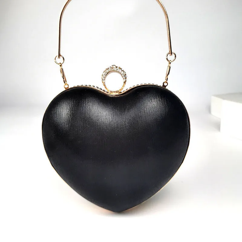 Samantha  Handtasche mit Quasten und eingelegtem Diamant